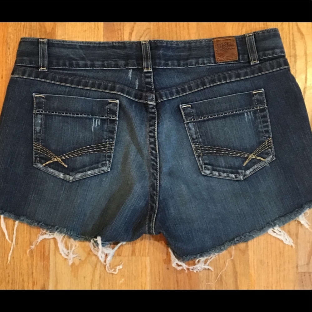 BKE Culture Stretch Cut Off Frayed Shorts Sz 34